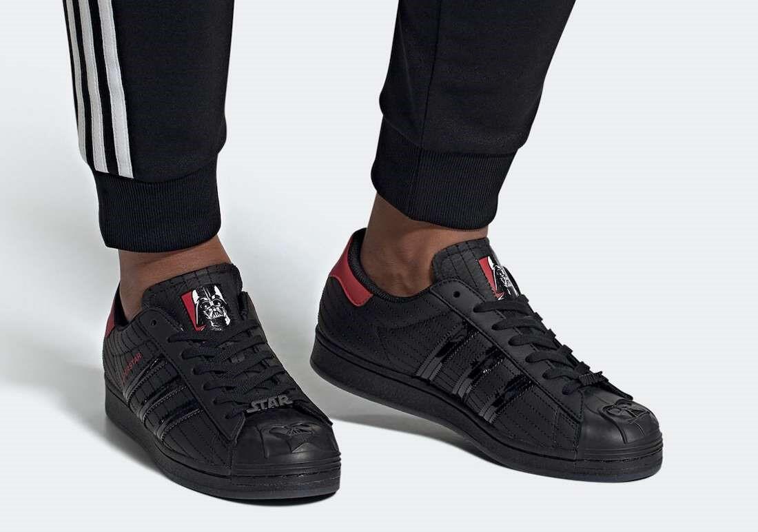 Star Wars X Adidas Superstar Hadirkan Sneakers “Darth Vader”!