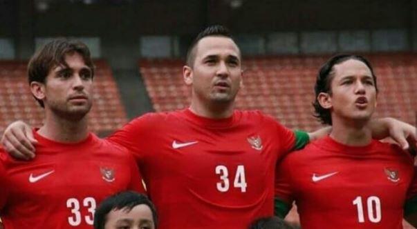 Hubungan Jhonny van Beukering, Eks Pemain Naturalisasi, dengan Ronald Koeman