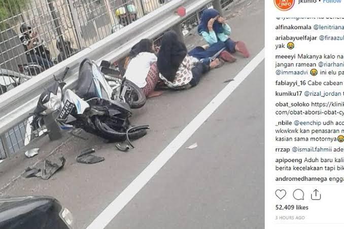 3 Cewek Boncengan Masuk Jalan Tol Pakai Motor, Apes Malah Kecelakaan