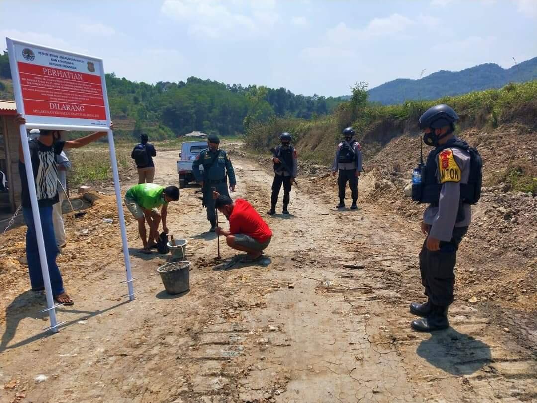 Gakkum KLHK Bersama TNI Dan Polri Hentikan Penambangan kapur Ilegal