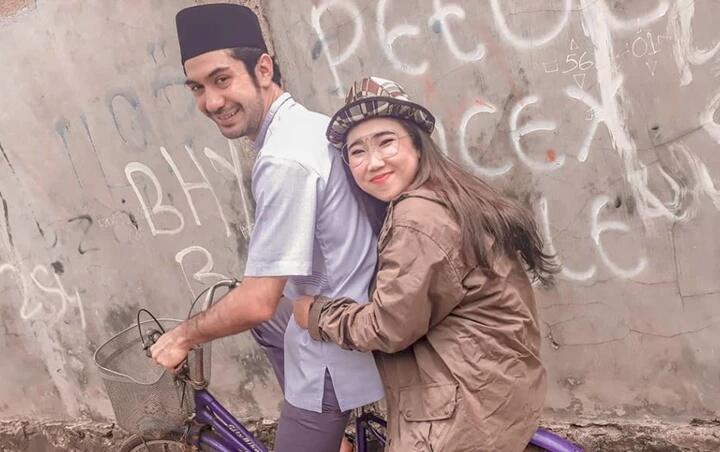 Ketika Reza Rahadian mencium Kiky Saputri, Netizen Diam
