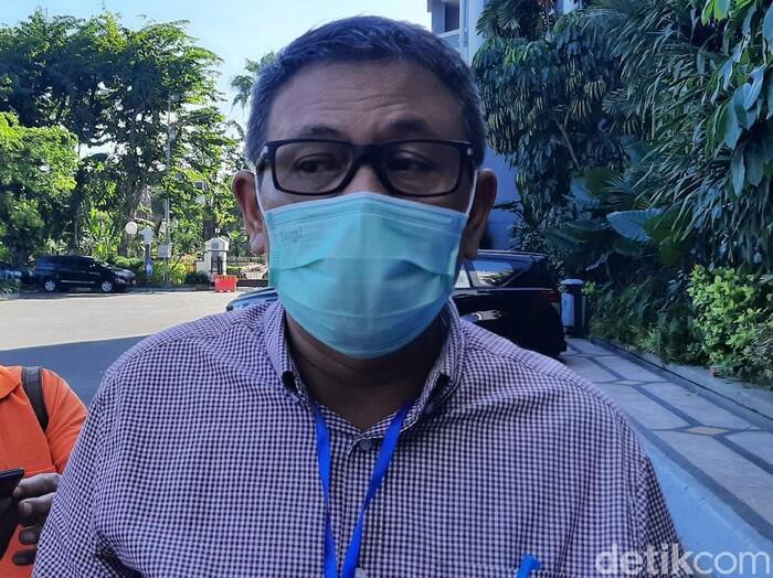 393 Guru SD dan SMP di Surabaya Positif COVID-19