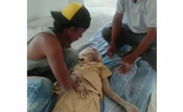 Miris,Ditemukan Seorang Nenek Dikubur Hidup-hidup Di Negeri Jiran Malaysia! Kok Tega?
