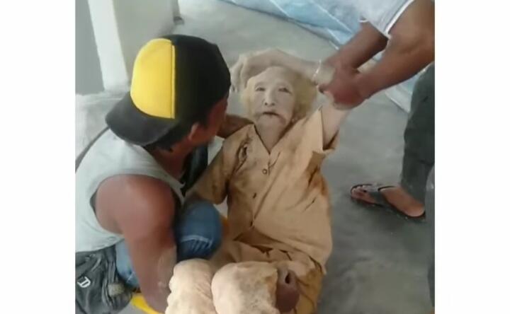 Miris,Ditemukan Seorang Nenek Dikubur Hidup-hidup Di Negeri Jiran Malaysia! Kok Tega?
