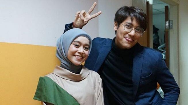 Viral! Lebih Viral dari Zara Adhisty yang disentuh-sentuh "itu"nya