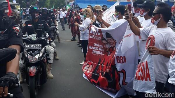 Massa Gibran-Teguh Berkerumun Turun ke Jalan, FX Rudy: Sudah Kita Larang