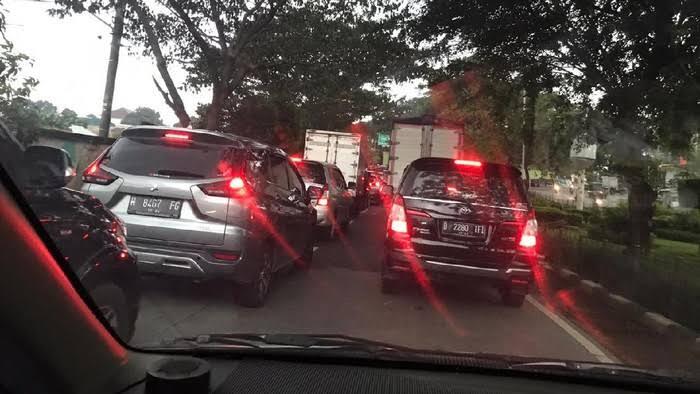 Belajar Mengemudi Mobil Tanpa Mengikuti Kursus? Begini Beberapa Tips!