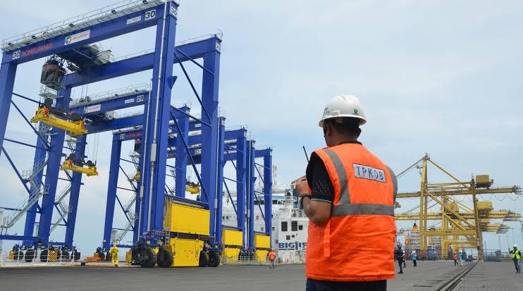 Benda Apa Saja yang Bisa Kita Temui Saat Berada di Pelabuhan? Berikut Contohnya!