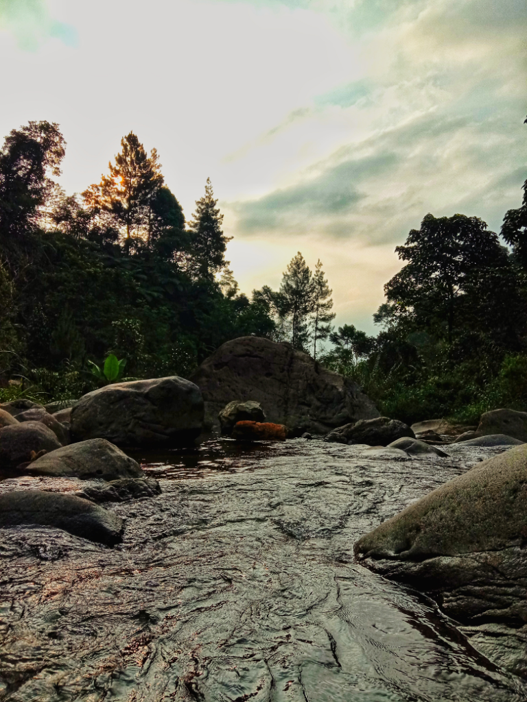 CURUG PUTRI KENCANA,Babakan Madang BOGOR