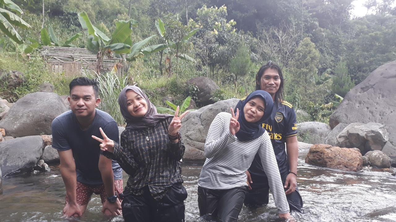 CURUG PUTRI KENCANA,Babakan Madang BOGOR