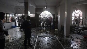 Ledakan di Masjid Bangladesh Tewaskan 16 Orang, Puluhan Luka