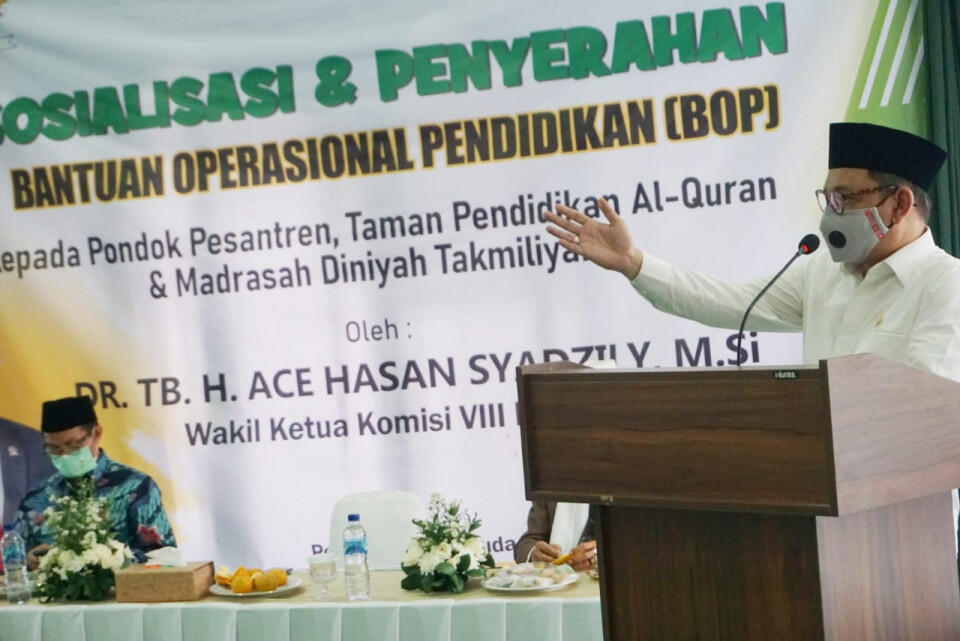 Tegas! Ace Hasan: Jangan Ada Potongan Bantuan Ponpes