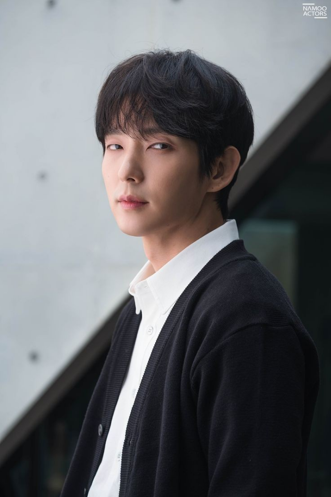 Jika Lee Joon Gi Jadi Pembunuh Menawan di Flower of Evil, Makin Berkilau Saja Dia!
