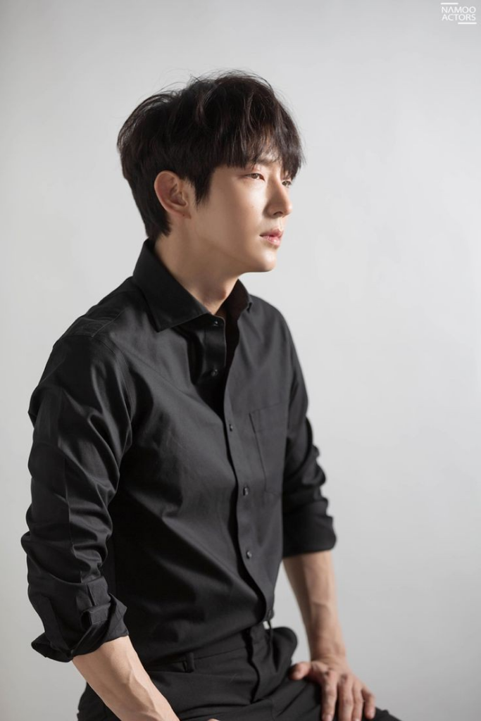 Jika Lee Joon Gi Jadi Pembunuh Menawan di Flower of Evil, Makin Berkilau Saja Dia!