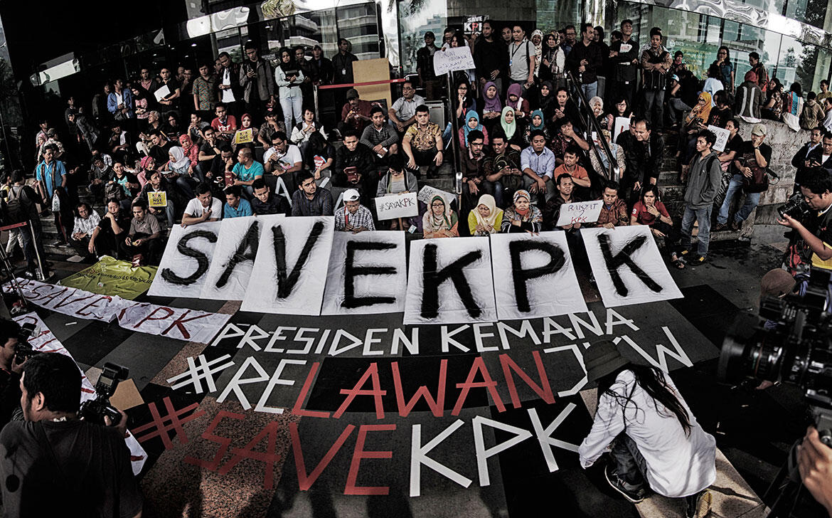Demokrasi dan Lucunya Pemerintah dalam Demokrasi yang bikin Geleng-Geleng Kepala