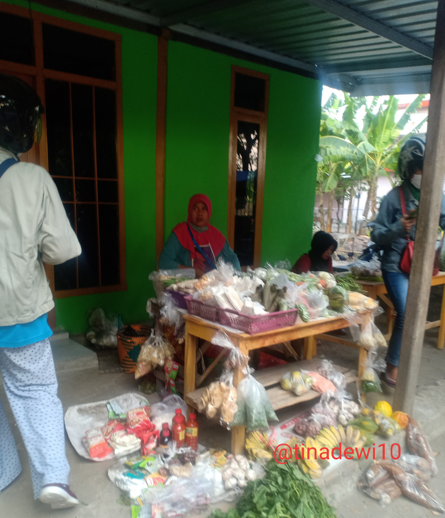 Pademi, Berbagai Cara untuk Mencegah dan Bertahan Hidup Sebagai Karyawan Swasta