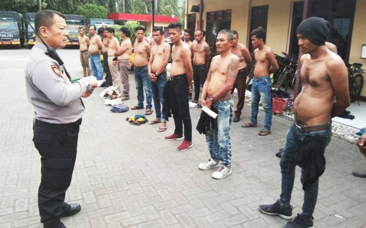 Polri Gandeng Preman Pasar Disiplinkan Penggunaan Masker Warga