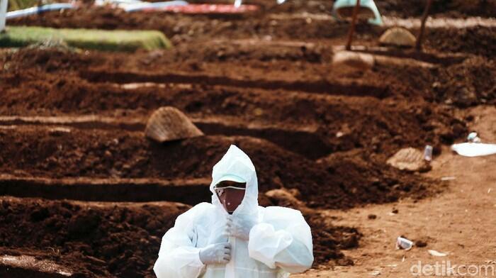 Keluh Kesah Dokter Hingga Pengubur Jenazah yang Kewalahan Hadapi COVID-19
