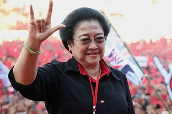 Megawati Minta Cakada Baca 6 Buku Soekarno dan 1 Buku Resep Masakan