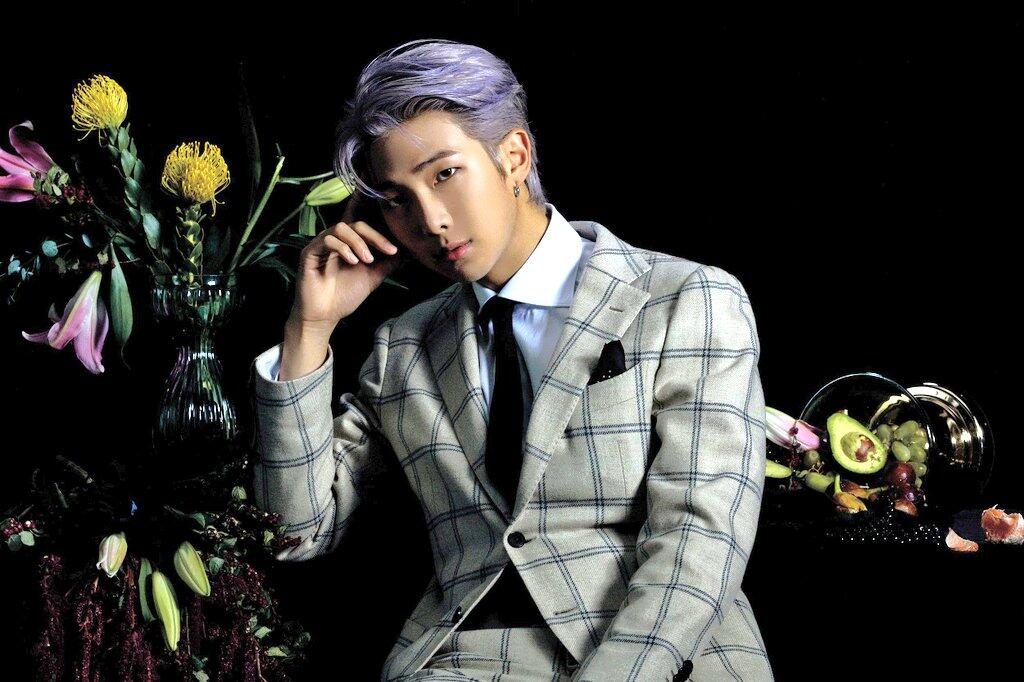 RM ‘BTS’ Rayakan Ulang Tahun dengan Berdonasi untuk Mencetak Ulang Buku Lama