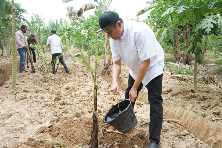 Kesejahteraan Petani OKU Timur Jadi Fokus Utama Lanosin-Yudha
