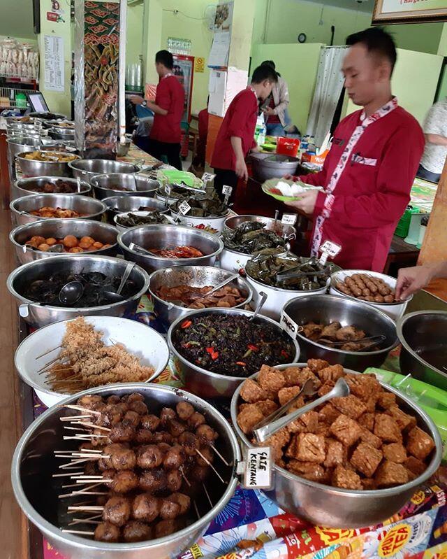 &#91;Coc Reg. Cirebon&#93; Kuliner yang Wajib Dicoba Saat Wisata ke Cirebon, Apa Saja?