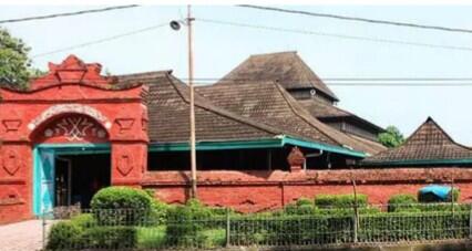 &#91;COC Reg. Cirebon&#93; Deretan Wisata Cirebon Dijamin Bikin Susah Move On, Kok Bisa?