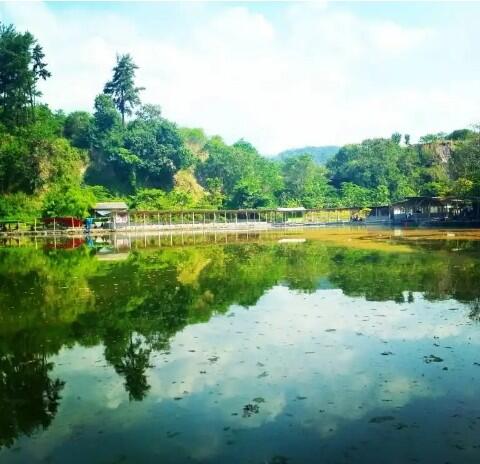 &#91;COC Reg. Cirebon&#93; Deretan Wisata Cirebon Dijamin Bikin Susah Move On, Kok Bisa?