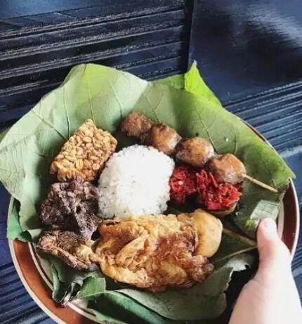 &#91;COC Reg. Cirebon&#93; Deretan Wisata Cirebon Dijamin Bikin Susah Move On, Kok Bisa?