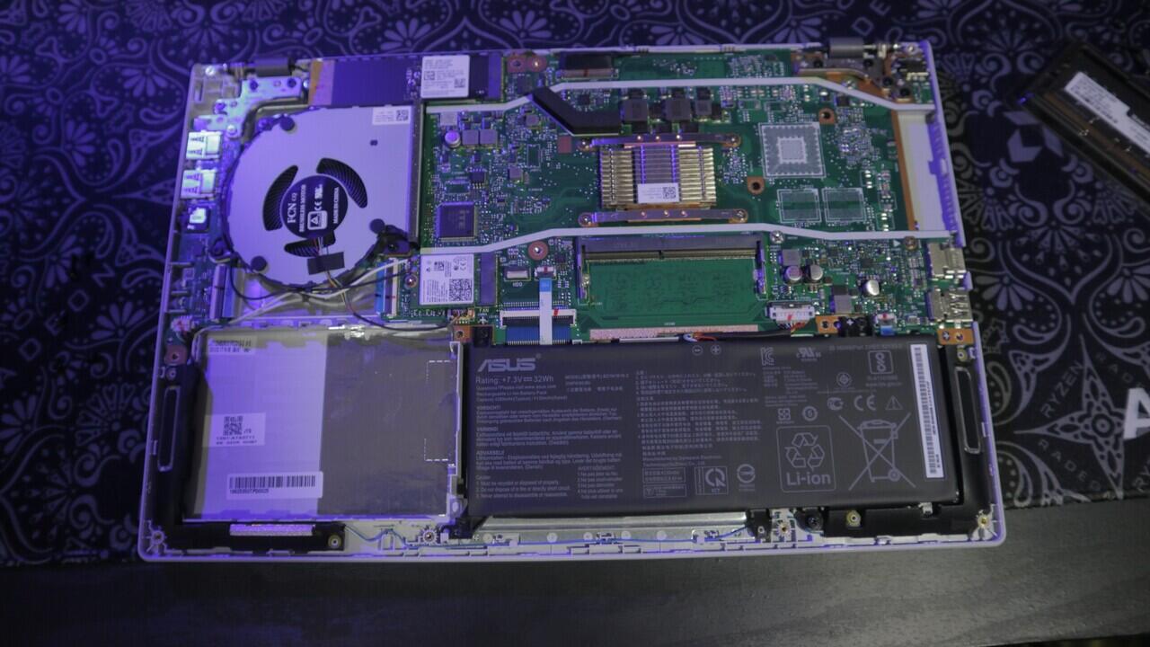 Review lengkap ASUS Vivobook M409DA AMD Athlon Gold 3150U
