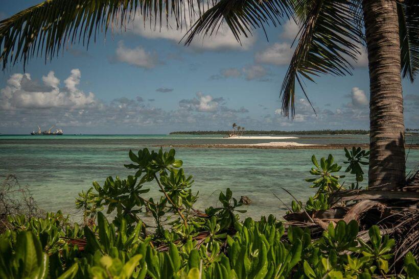 Pulau Cocos orang Melayu;Malaysia dan Indonesia