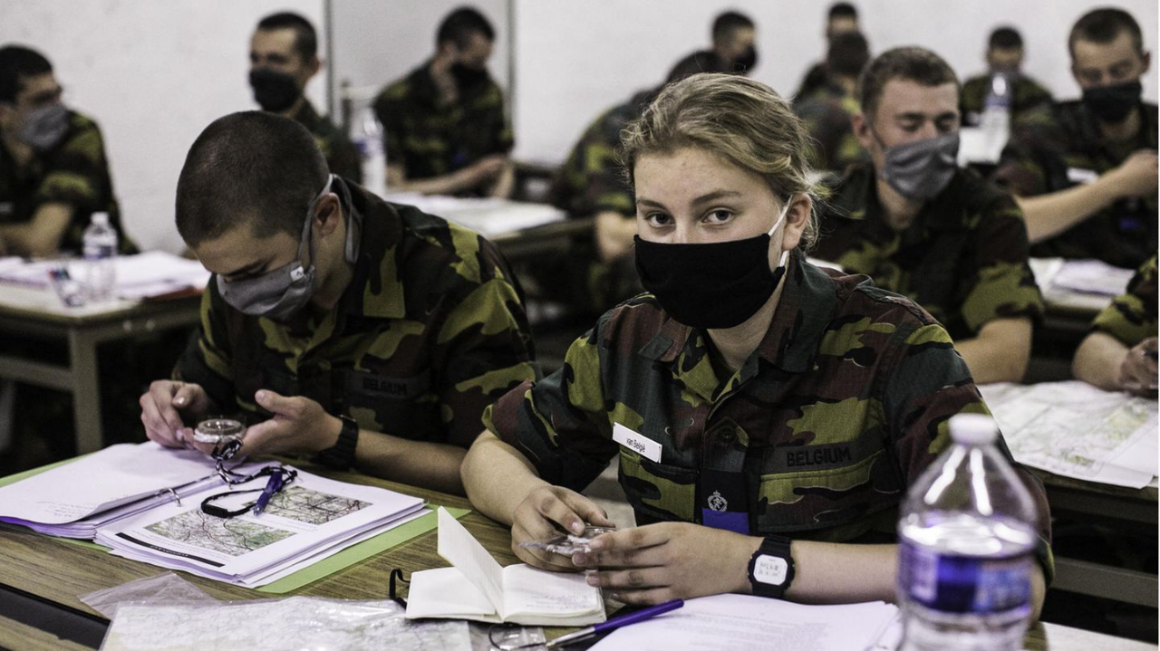 Elisabeth Putri di Lumpur Belgia dan Pelatihan Militer