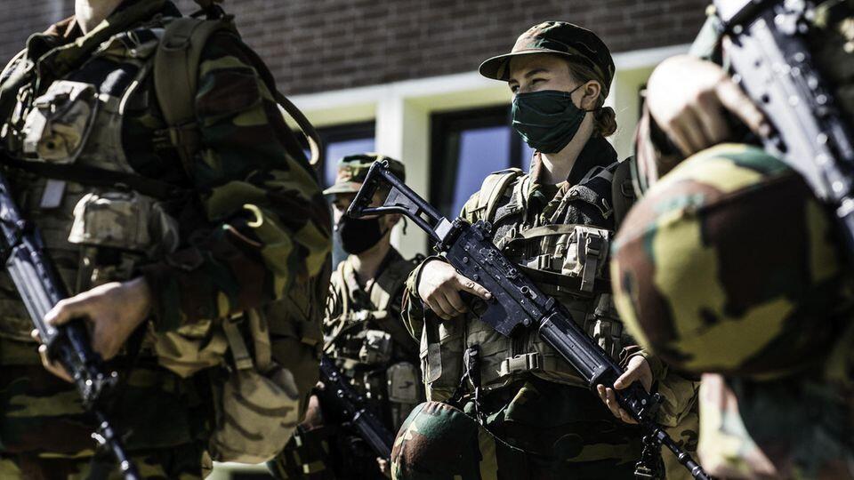 Elisabeth Putri di Lumpur Belgia dan Pelatihan Militer