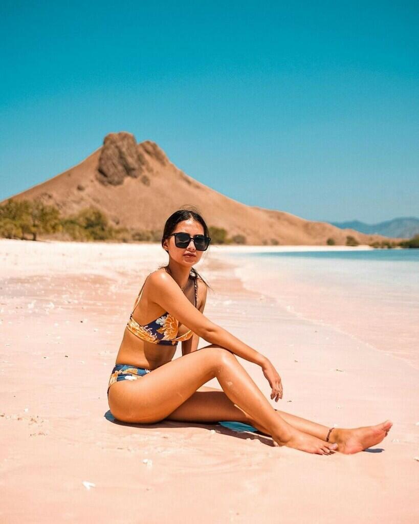 Potret Soraya Rasyid Pamer Body Goals saat Liburan di Labuan Bajo