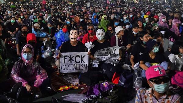 Massa Pro-Demokrasi Gelar Unjuk Rasa, Tuntut PM Thailand Mundur