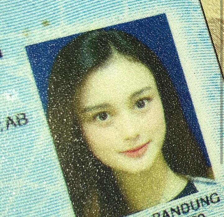 Foto KTP Kok Bisa Cantik Gitu Sih? Bikin Iri Aja!