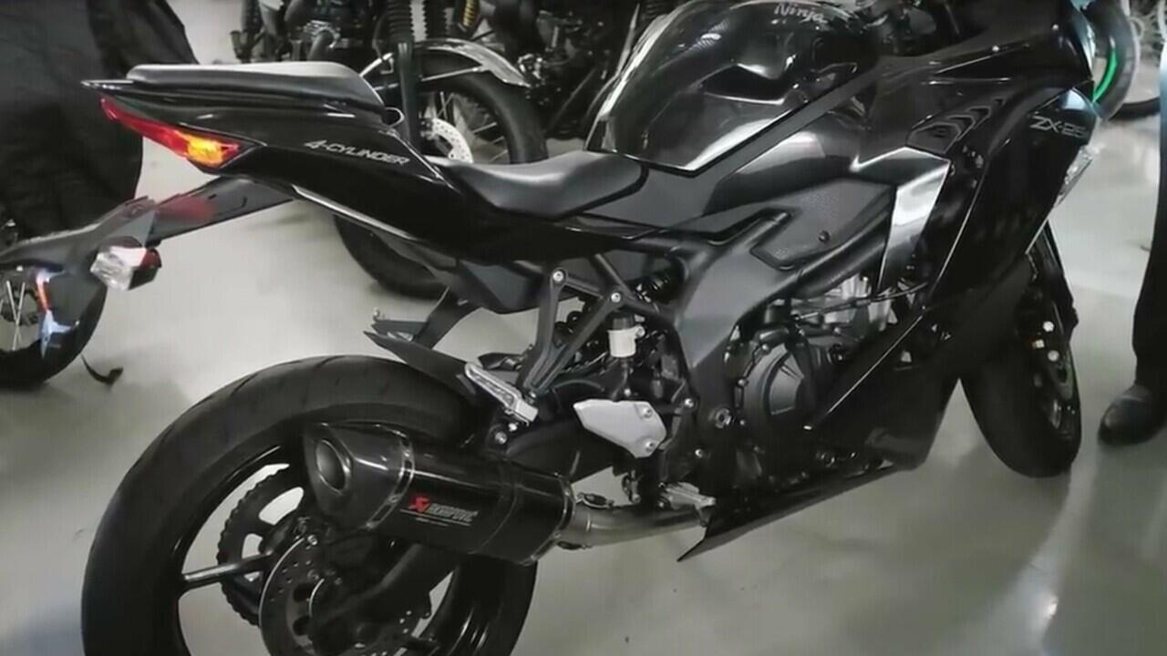 Gila Sampai Keluar Api !!! Komparasi Suara Knalpot ZX25R yang Bikin Eargasm