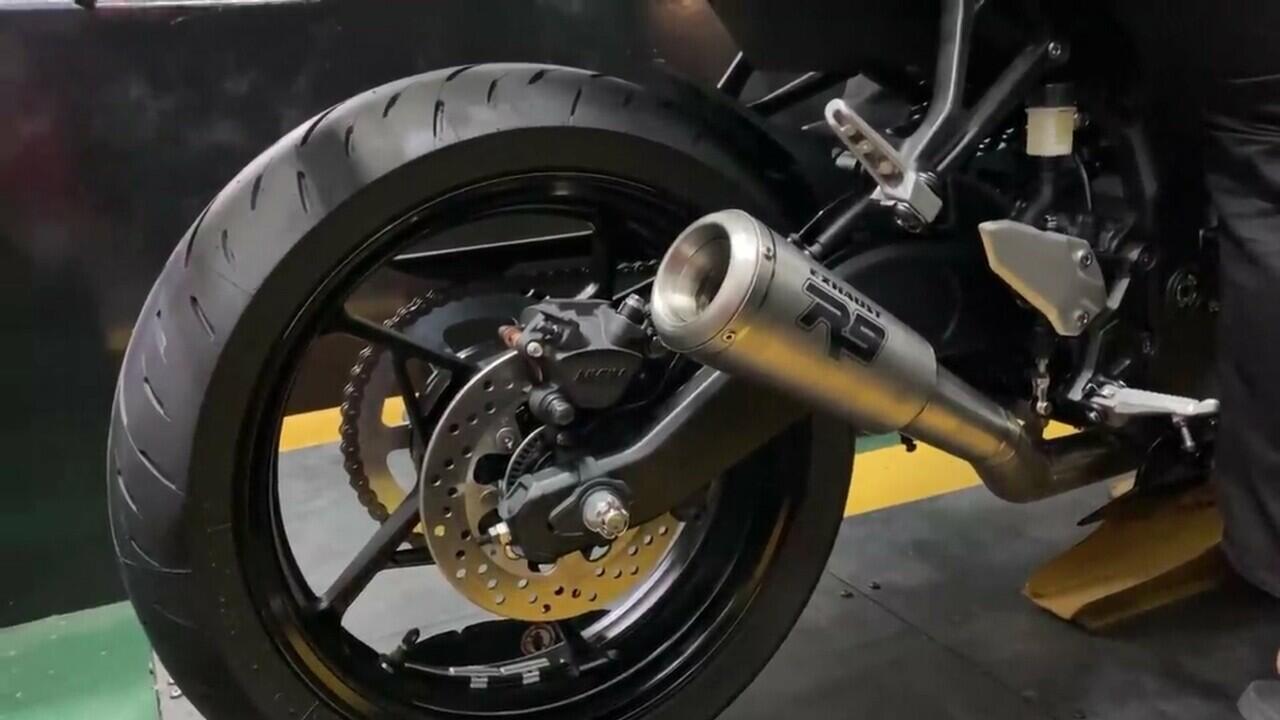 Gila Sampai Keluar Api !!! Komparasi Suara Knalpot ZX25R yang Bikin Eargasm