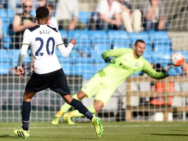 Dele Alli sepertinya akan dibuang Mourinho dari Spurs karena ada Gareth Bale