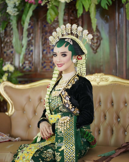 &#91;COC Reg.Solo&#93; 3 Riasan Dan Busana Pengantin Wanita Solo, Warisan Keraton Surakarta