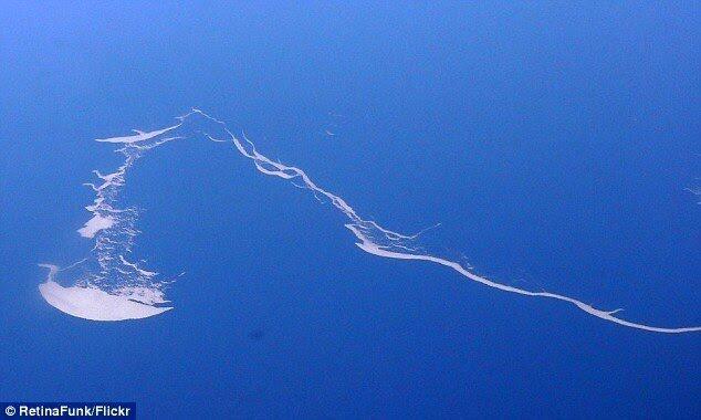 Kepulauan Yang Menyerupai Hal-Hal Aneh dan Indah jika dilihat dari langit