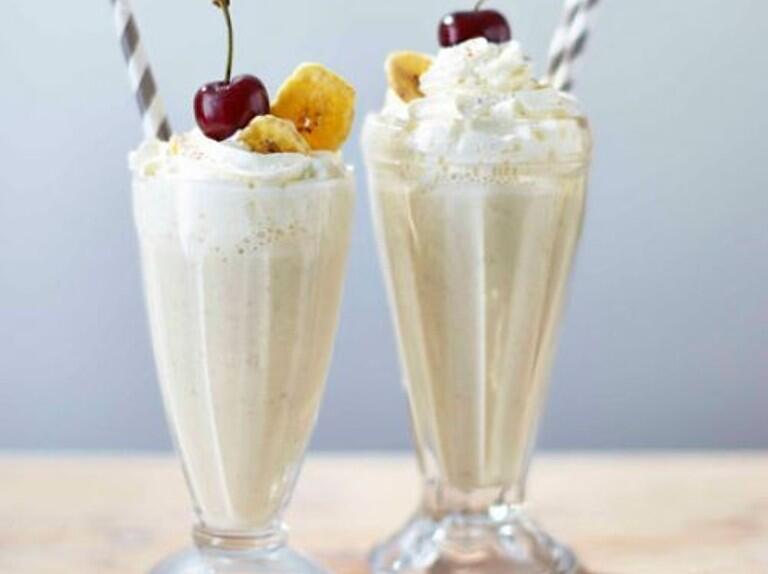 Konyol dan Aneh, Milk Shake Ini Dikocok Dengan Cara Yang Berbeda! Masih Mau Coba?