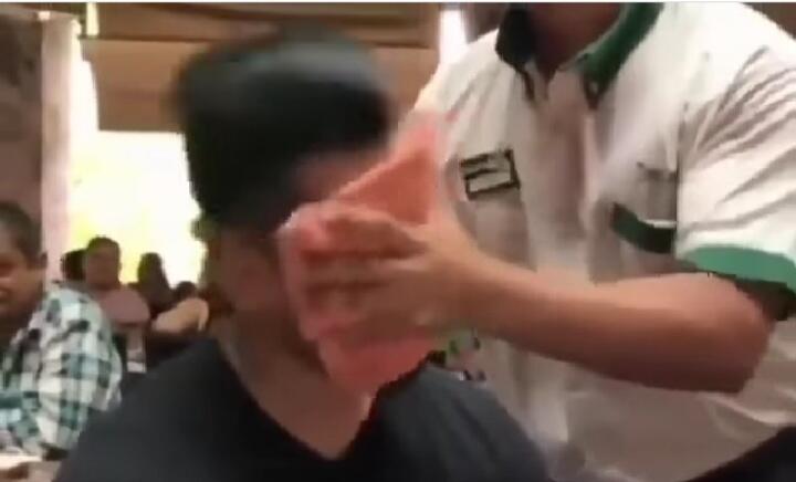 Konyol dan Aneh, Milk Shake Ini Dikocok Dengan Cara Yang Berbeda! Masih Mau Coba?