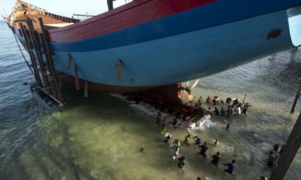 ( COC_Reg_Tegal) Galangan Kapal dan Pantai di Tegal Jawa Tengah