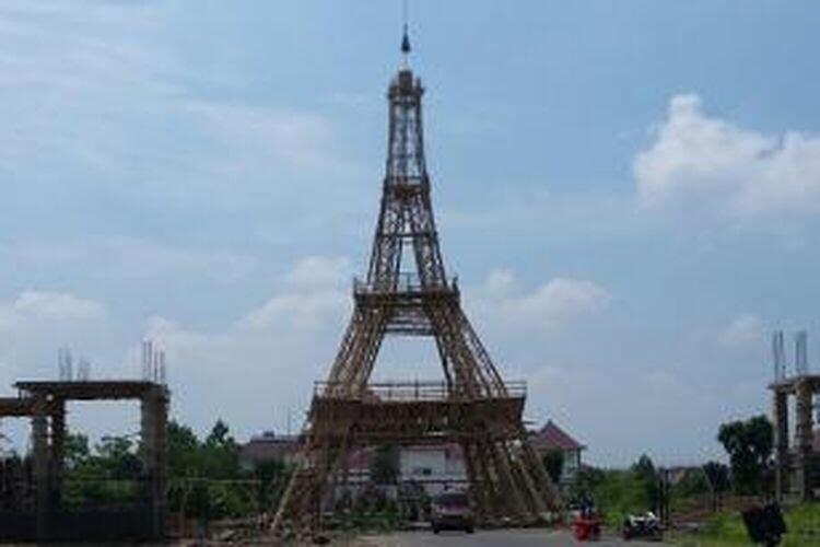 &#91;COC Reg.Tasikmalaya&#93; Replika Menara Eiffel, Destinasi Wisata Di Tasikmalaya