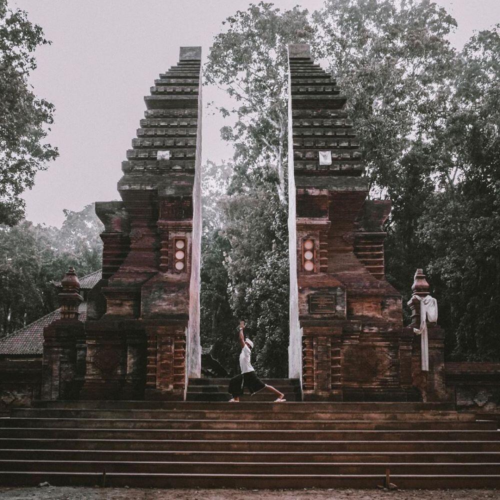 9 DESTINASI WISATA HOROR DI BANYUWANGI, ADA PATUNG MENARI SENDIRI?