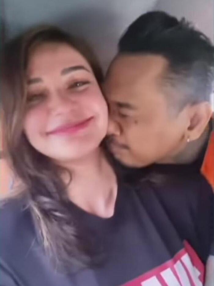  Jaksa Tegur Nora Posting Momen Bercumbu dengan Jerinx di Mobil Tahanan 