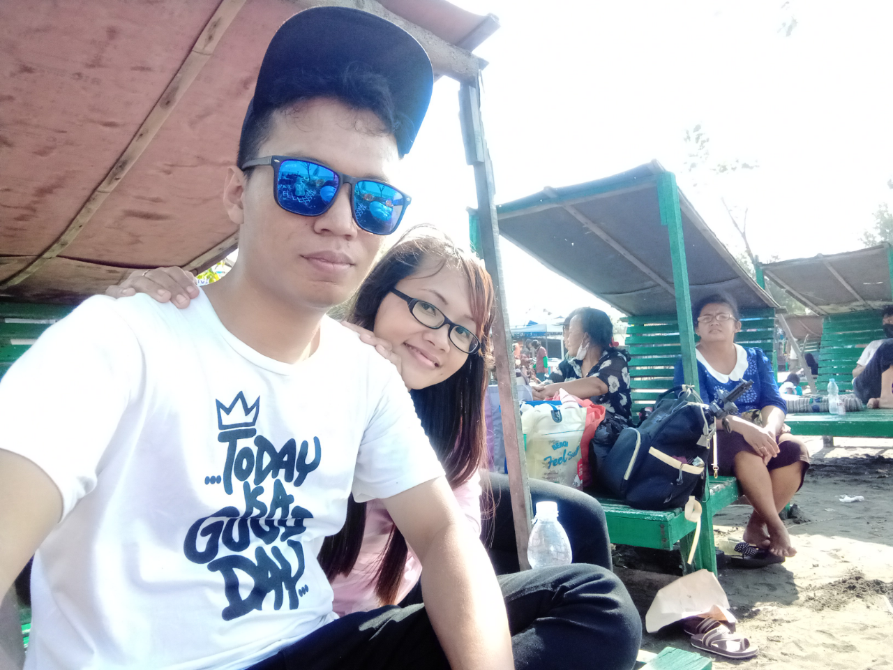 Piknik di Pantai Ngebum Kendal Jawa Tengah