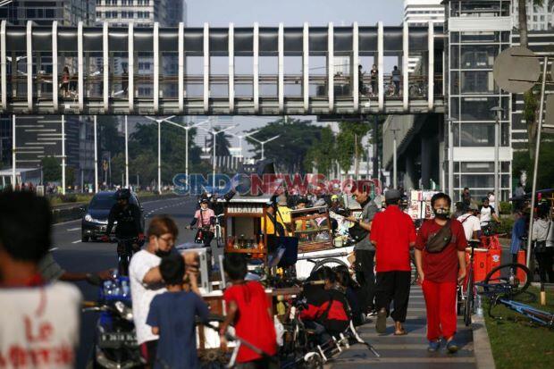 Pedagang Siomay Curhat Omzetnya Turun Drastis, Jokowi: Itu Masih Bagus