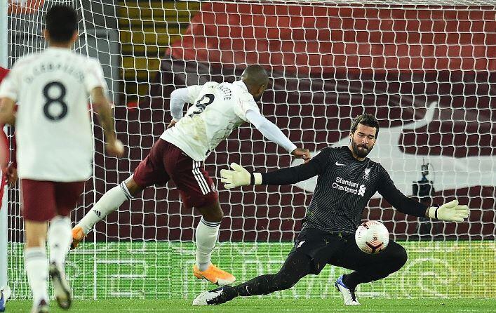 Kata Mantan Kiper Liverpool, Alisson Becker Bukan Kiper Terbaik di Dunia